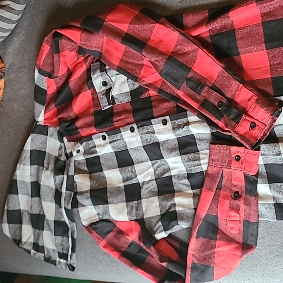 Reason Tops - Reason Red And Gray flannel with hood size small